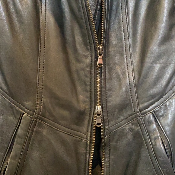 Danier Genuine Leather Jacket - Picture 3 of 8